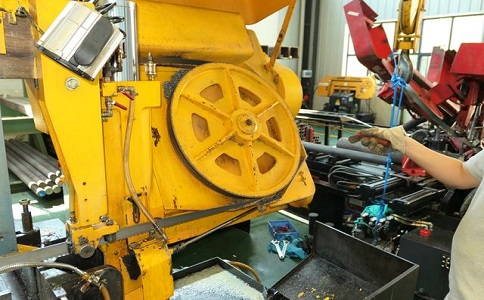 如何解决华蓥卧式金属带锯床切削时出现的断带现象？